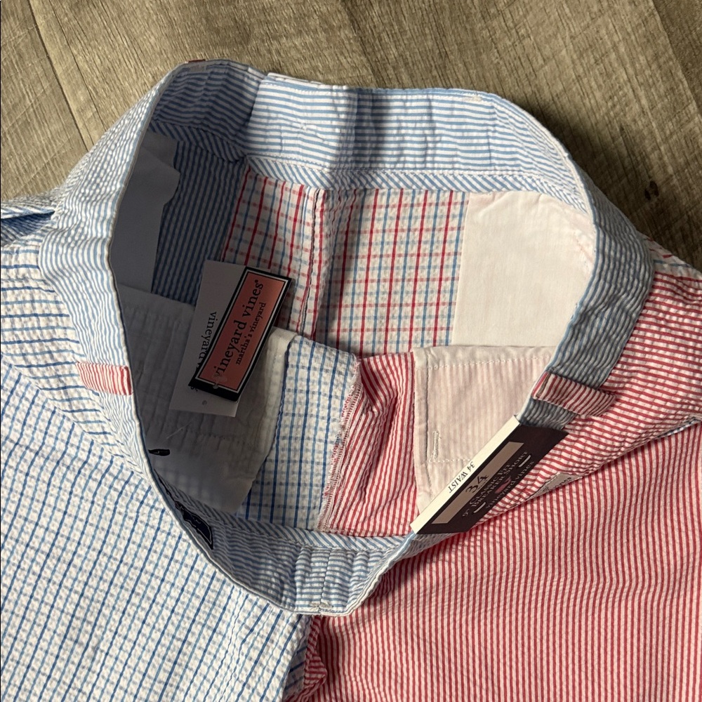 Vineyard Vines Men's Red and Blue Checkered Shorts - Picture 6 of 7